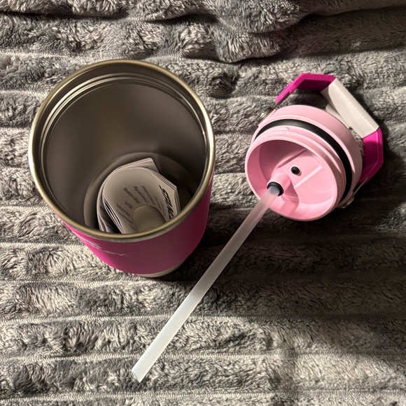 Stanley Pink Flip Straw Tumbler - Picture 4 of 7